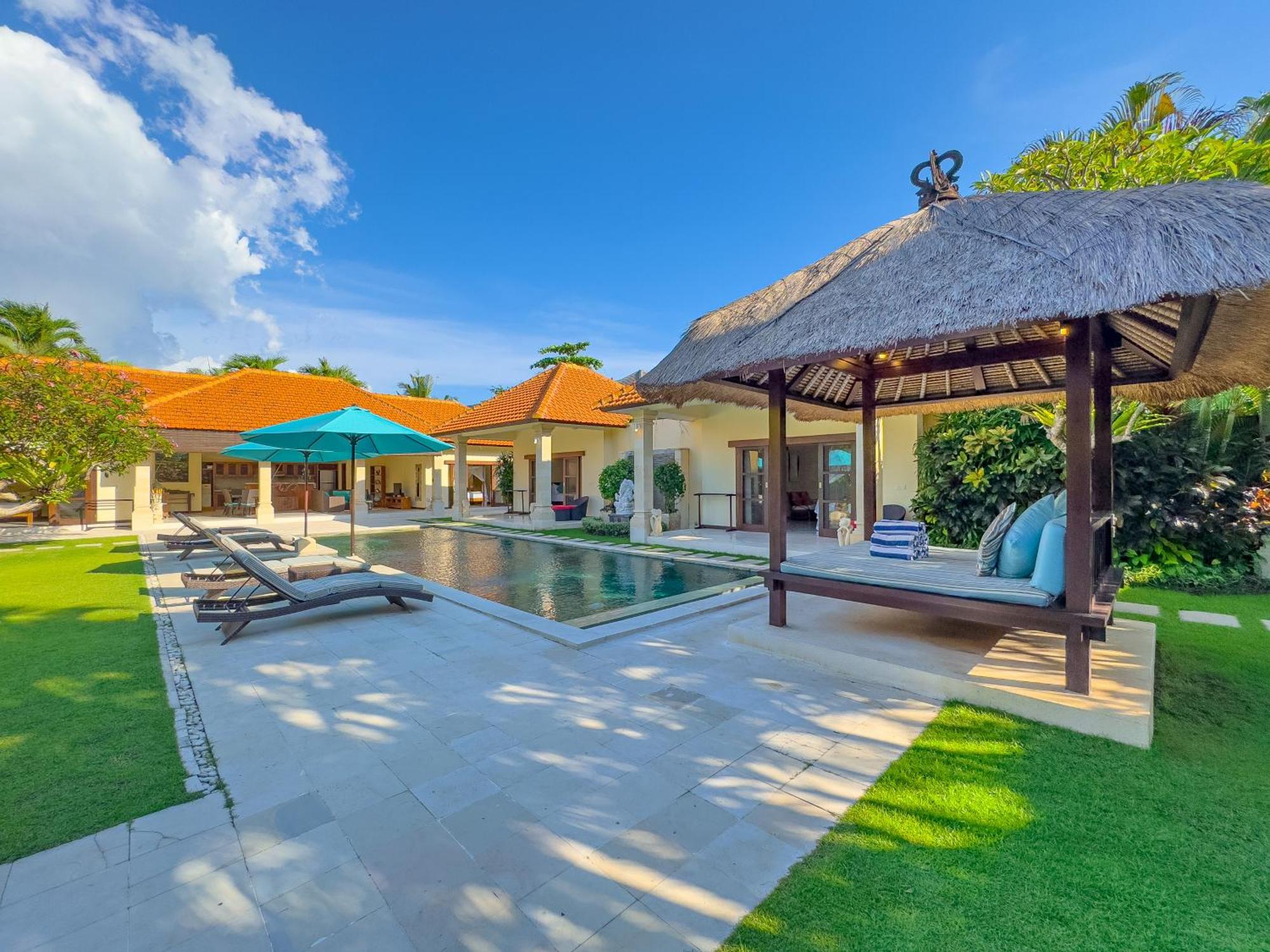 Villa Bugis Drupadi Seminyak Zimmer foto